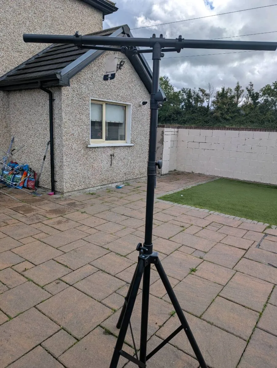 Tripod stand - Image 4