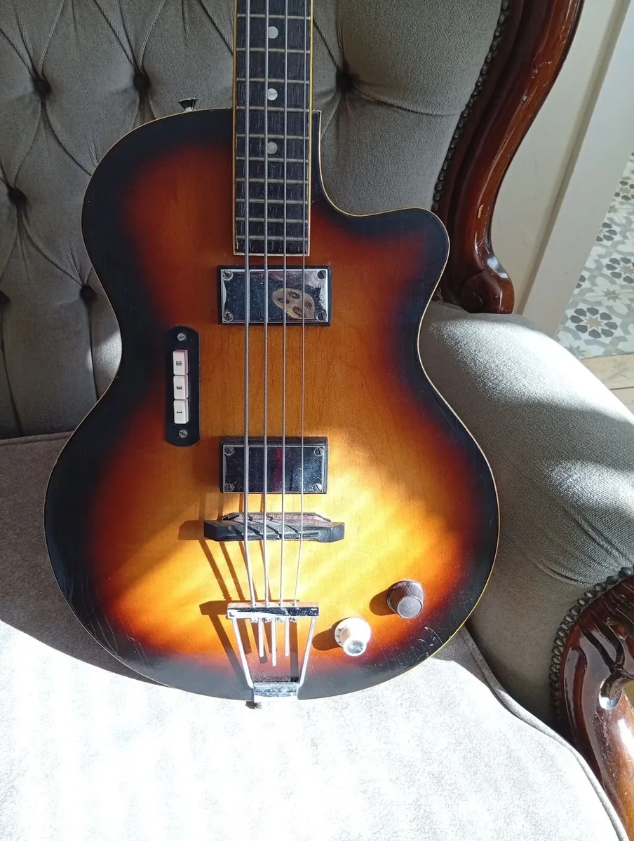 Guitar - Image 3