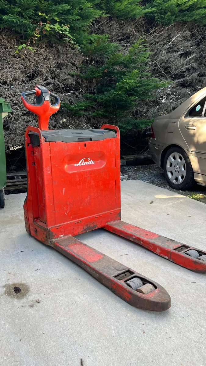 X2 pallet movers - Image 1