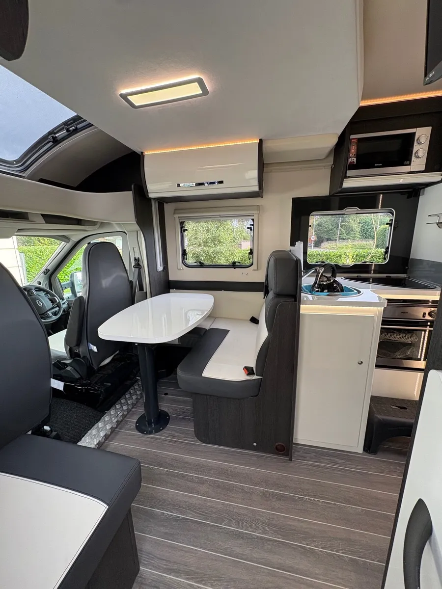 Motorhome - 2021 Ford Roller Team Zefiro 696 - Image 4