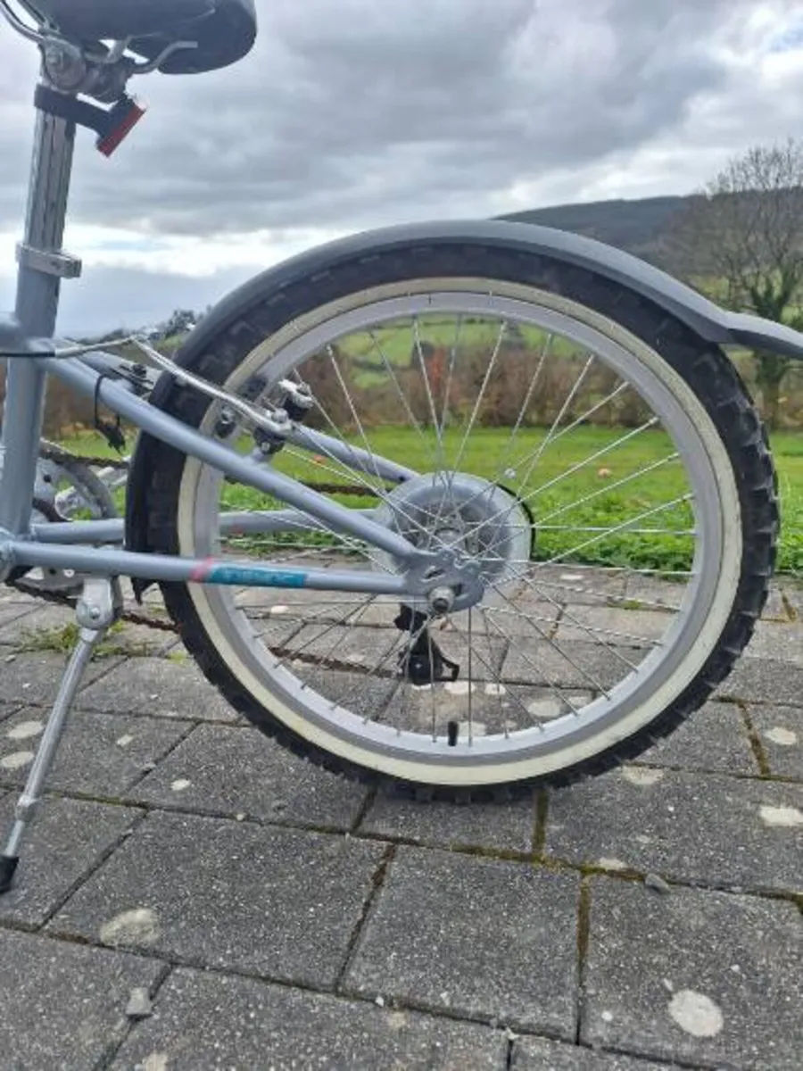 Girls kid bike - Image 3