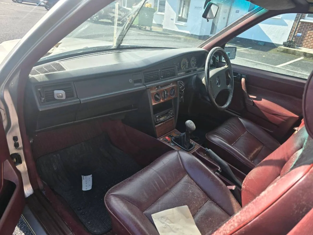 Mercedes 190, 2.5 doesel - Image 4