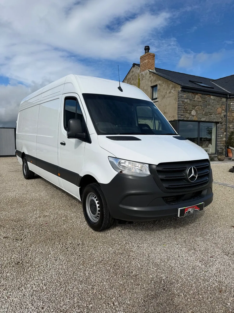 2025 (75) Mercedes Sprinter 315 Pro RWD - Image 1