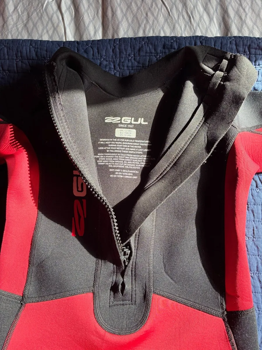Wet suit size child 12 yrs - Image 2