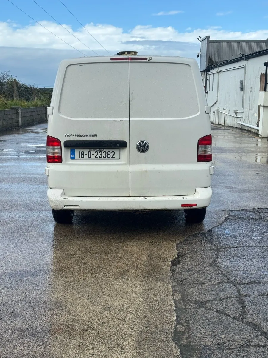 Volkswagen transporter - Image 4
