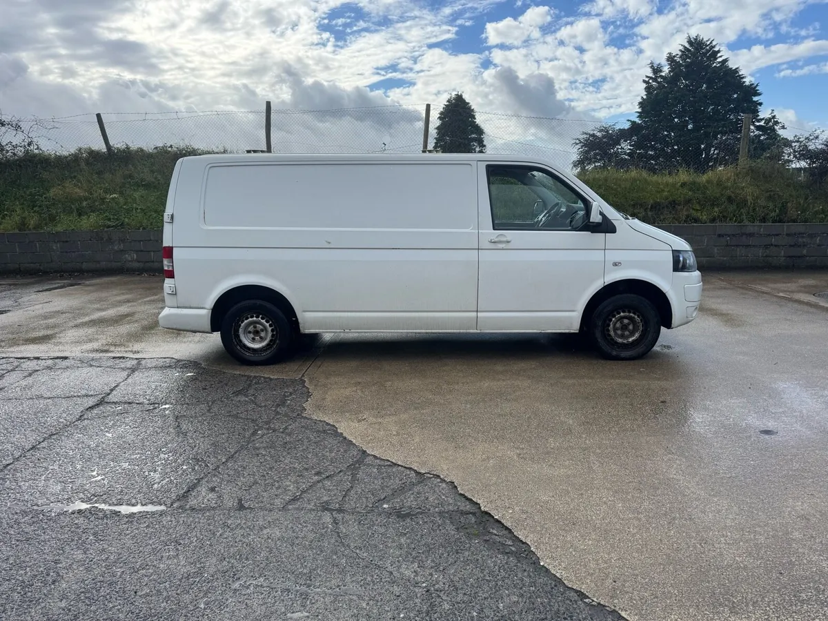 Volkswagen transporter - Image 2