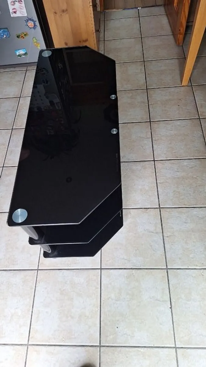 Tv stand - Image 1