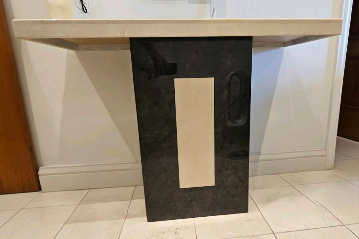 Solid alabaster console table - Image 4