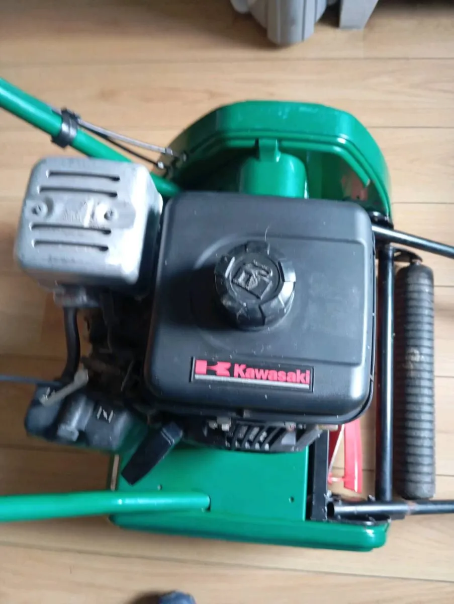 Suffolk punch 14sk cylinder mower - Image 4