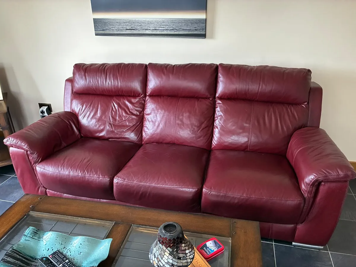 Sofa red leather 3.+ 1 - Image 1