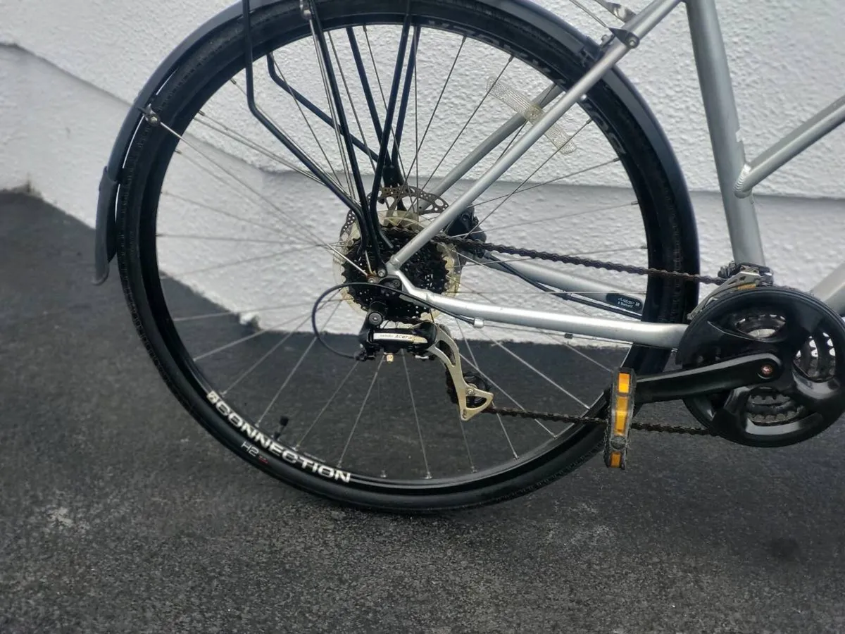 LADIES TREK FX2 OIL DISC BRAKE HYBRID..NO OFFERS - Image 4