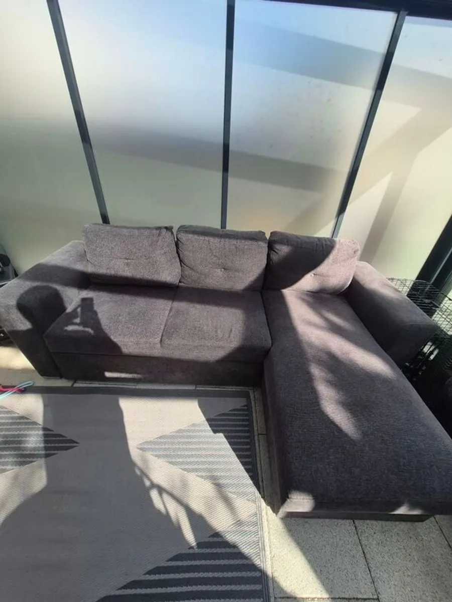 sofa - Image 2