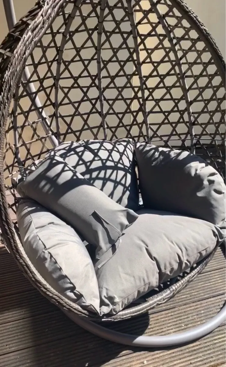 Outdoor egg swing chair- Free. Collection only - Image 2