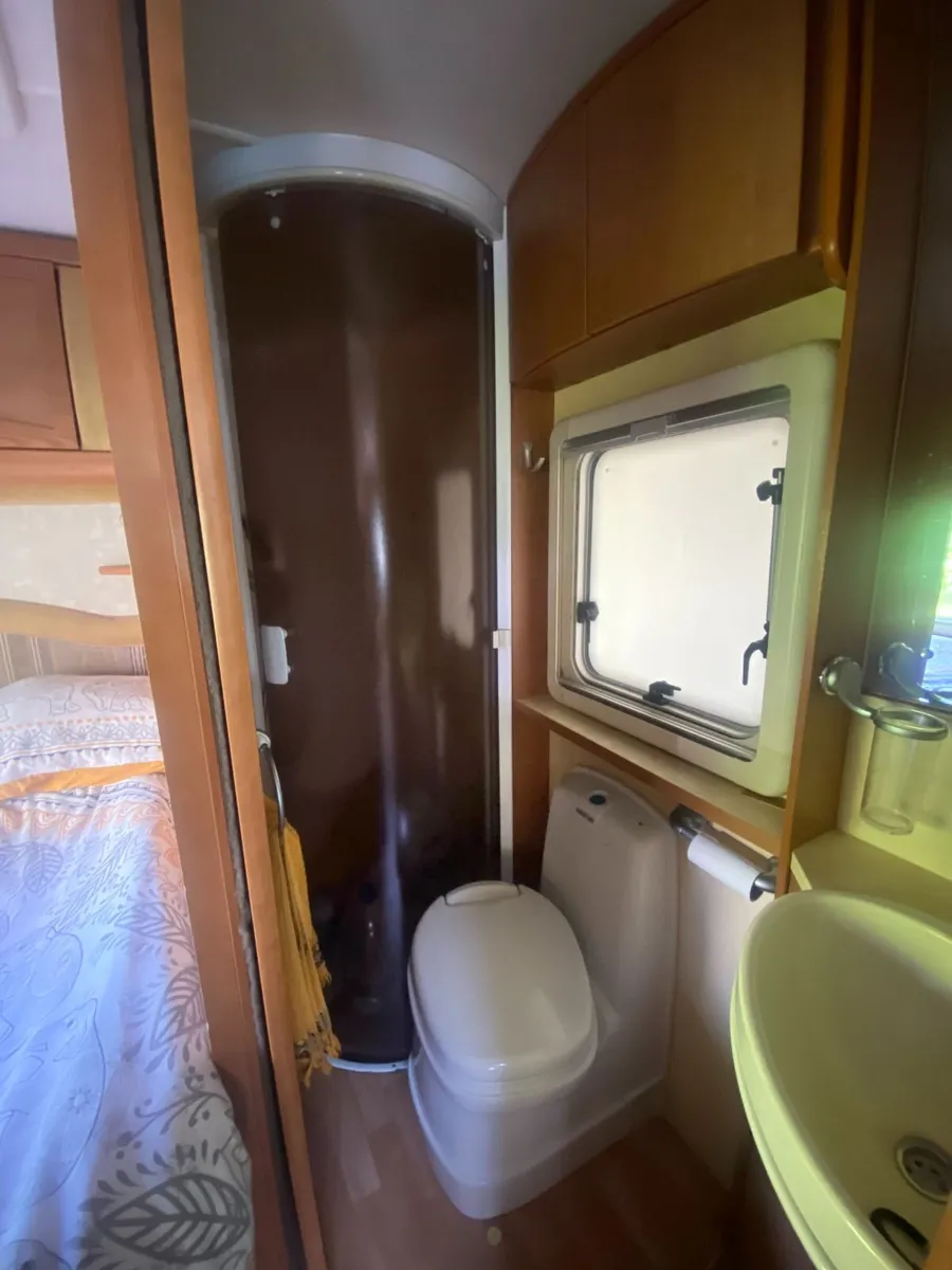 2005 Bessecar camper - Image 3
