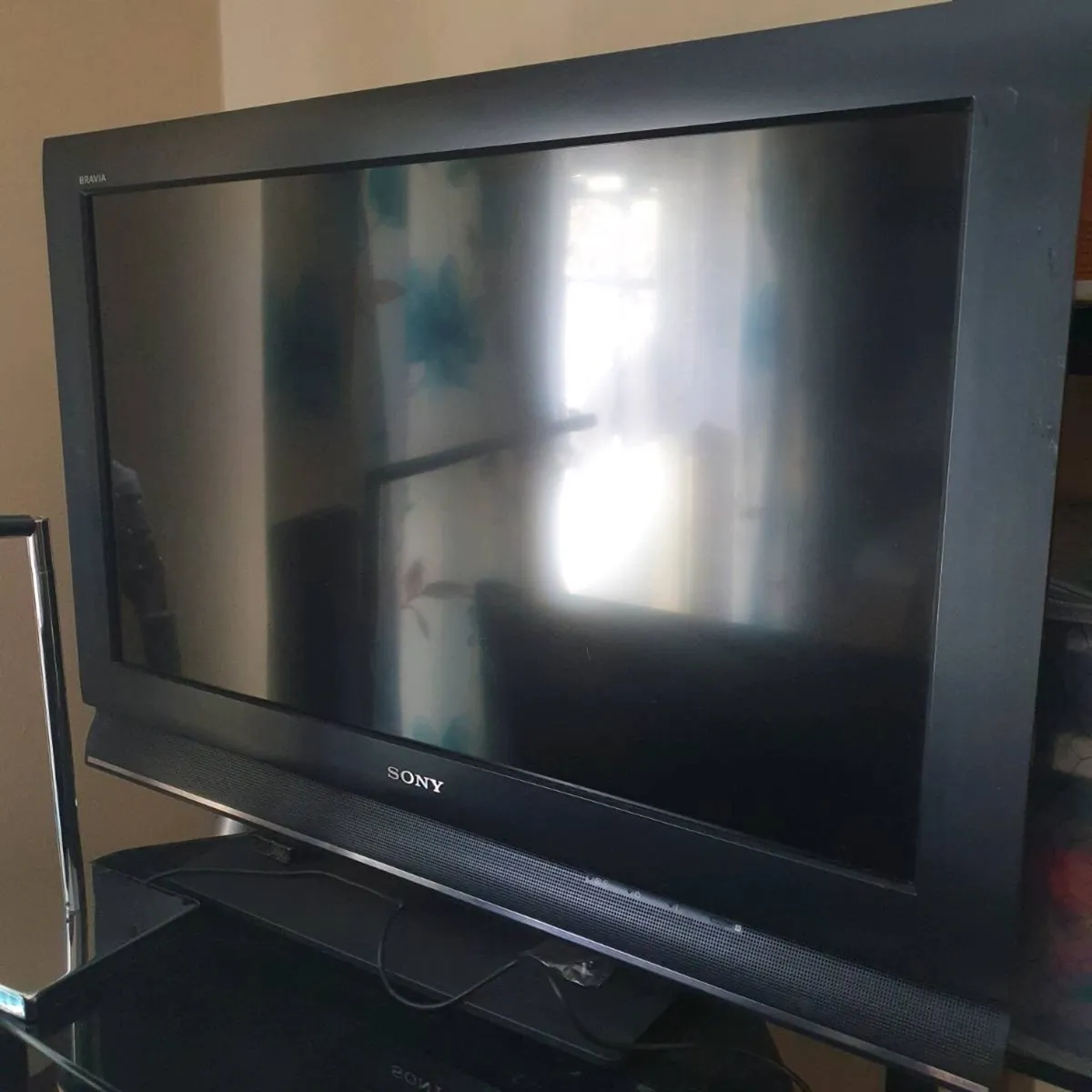 Tv  Sony bravia 32inch - Image 1