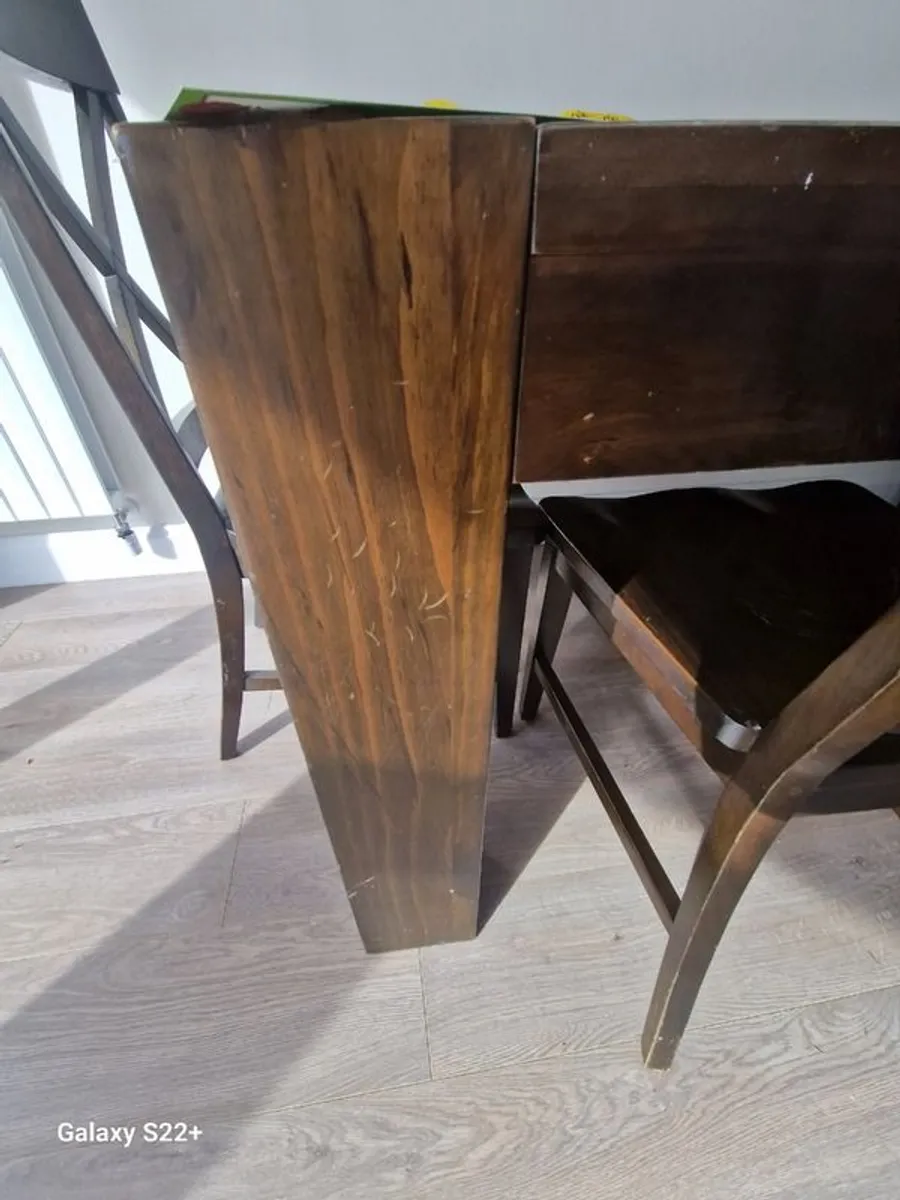 Dining - Image 3