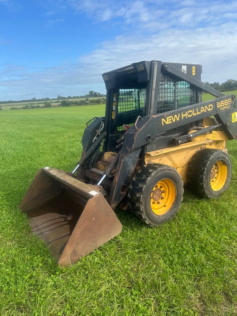 New Holland LX665 Turbo skid steer loader - Image 1