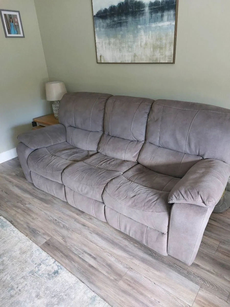 Couch - Image 1