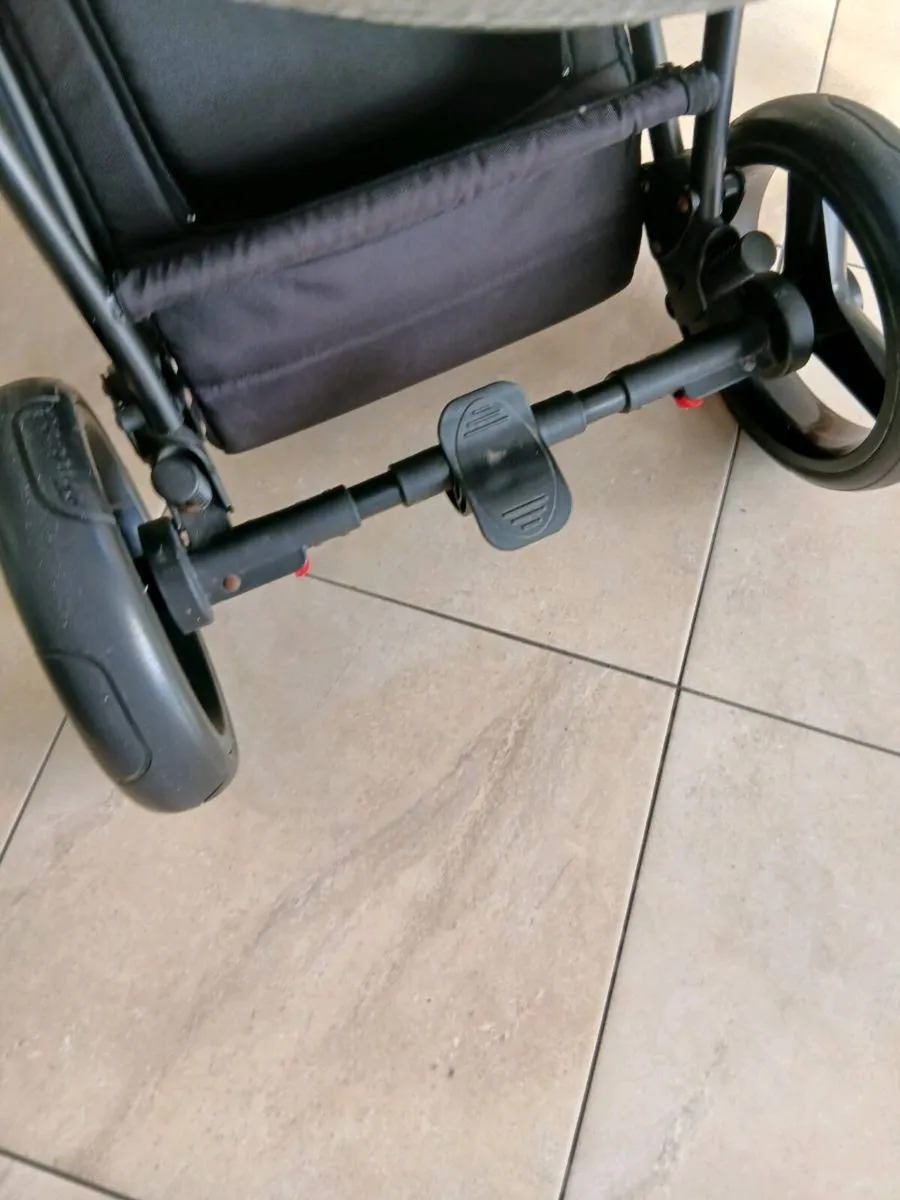 BABYS PRAM LIKE NEW - Image 4