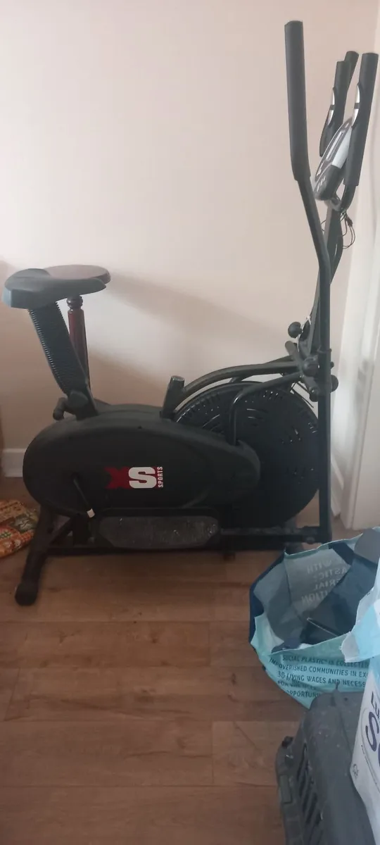 XS Sports 2-in-1 Cross Trainer & Exercise Bike - Image 2