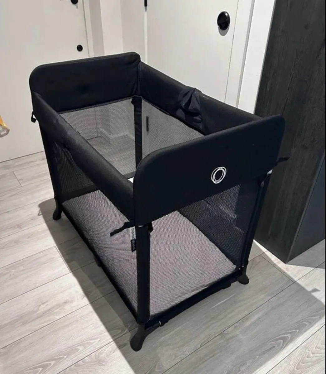 Bugaboo Stardust Pack and Play Crib - Image 1