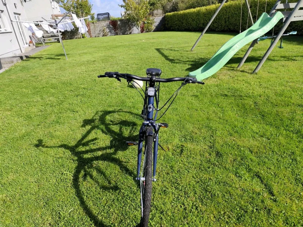 His and hers bikes - Image 2