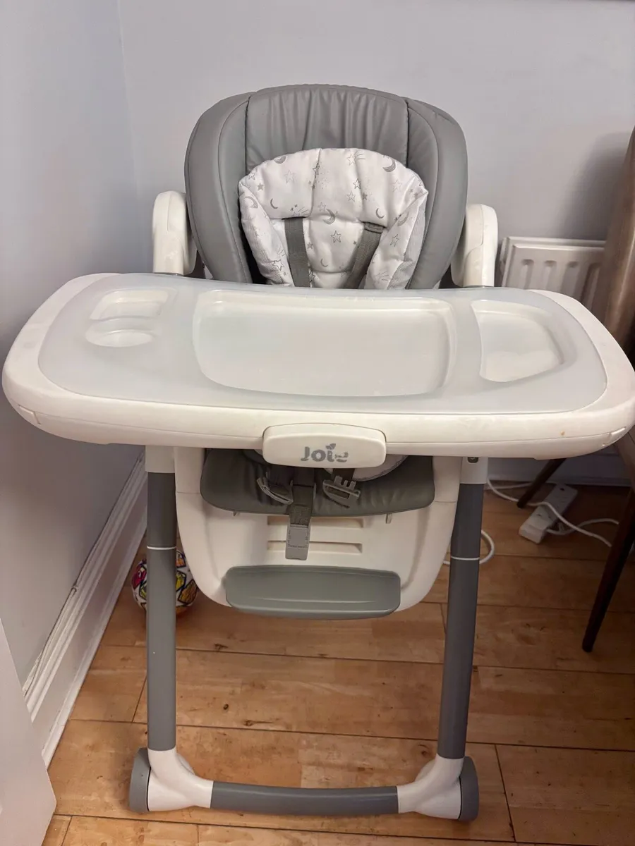 Baby high chair - Image 1
