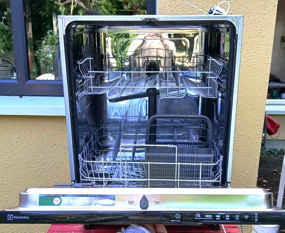Electrolux 300 Integrated Dishwasher - Image 1
