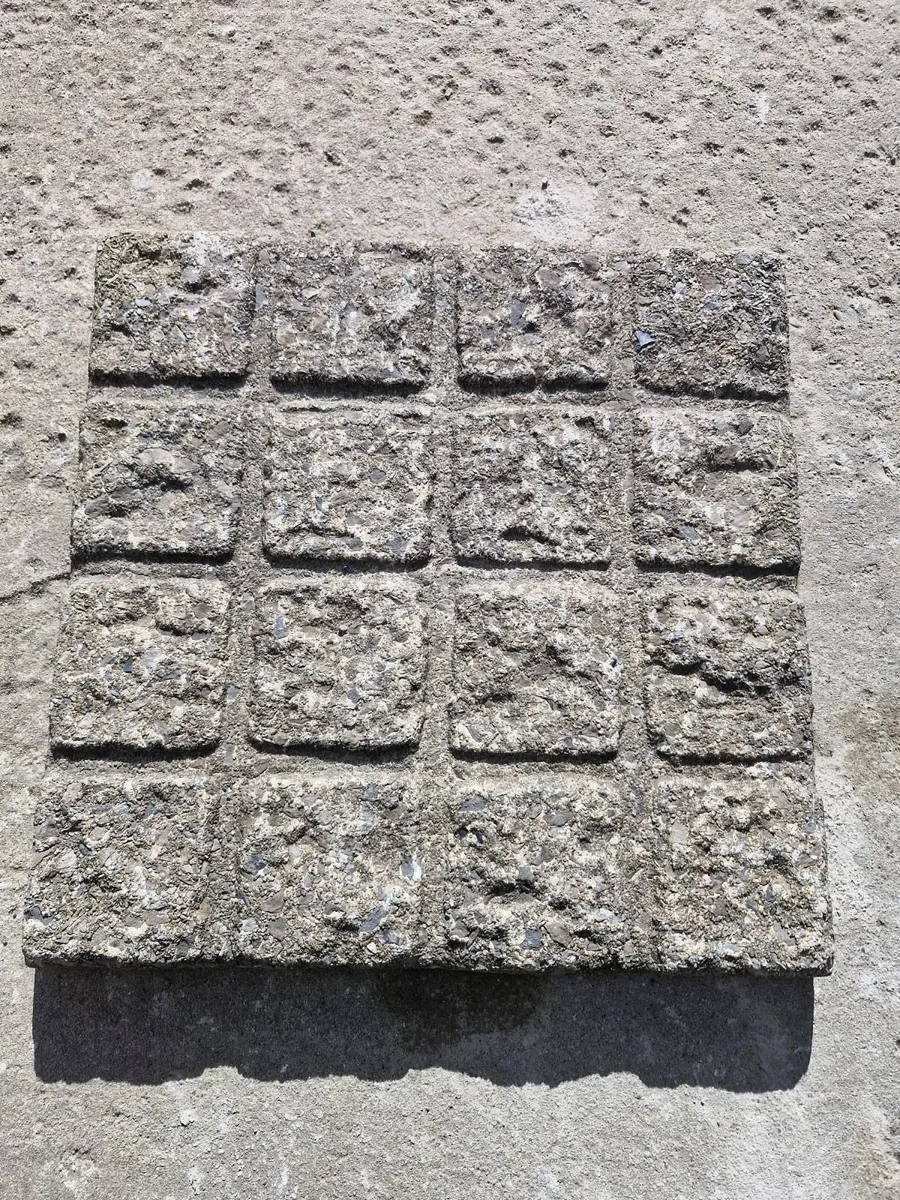 Concrete paving slabs - Image 1