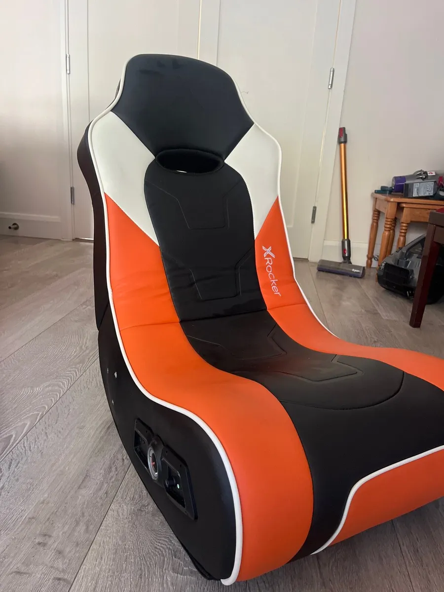 Gaming chair - Image 1