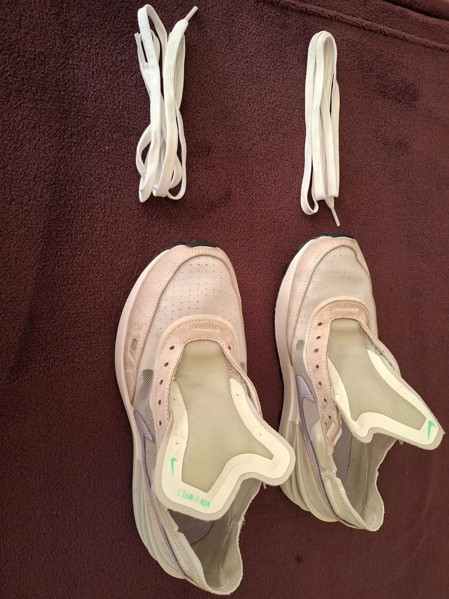 Nike Waffle 1 Womens Trainers. Size 6. - Image 3