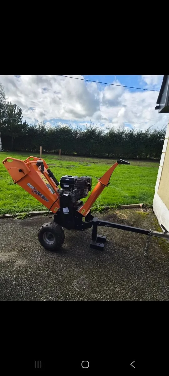 Wood chipper - Image 1