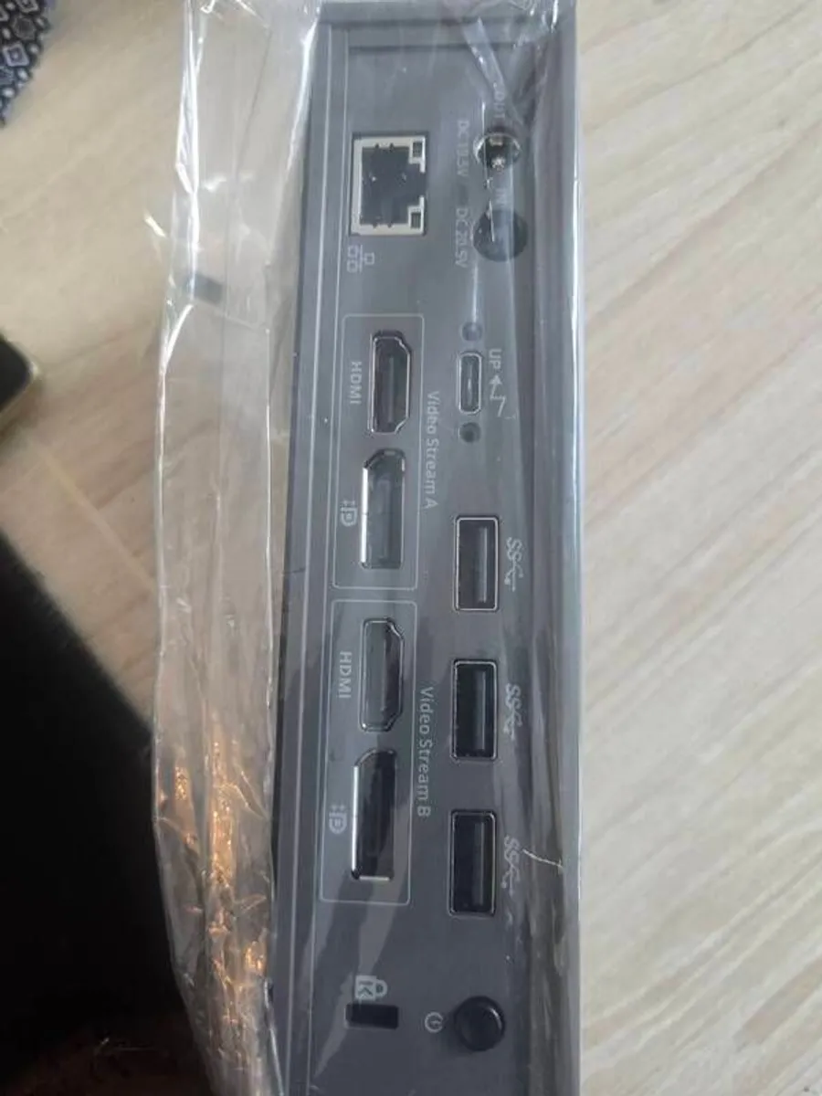 Targus DOCK190 USB-C Universal Dual 4K Docking Station - Image 1