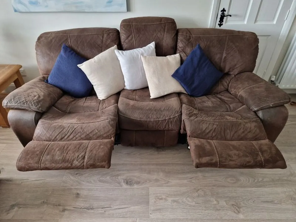2 and 3 Seater Reclining Sofa - Image 3