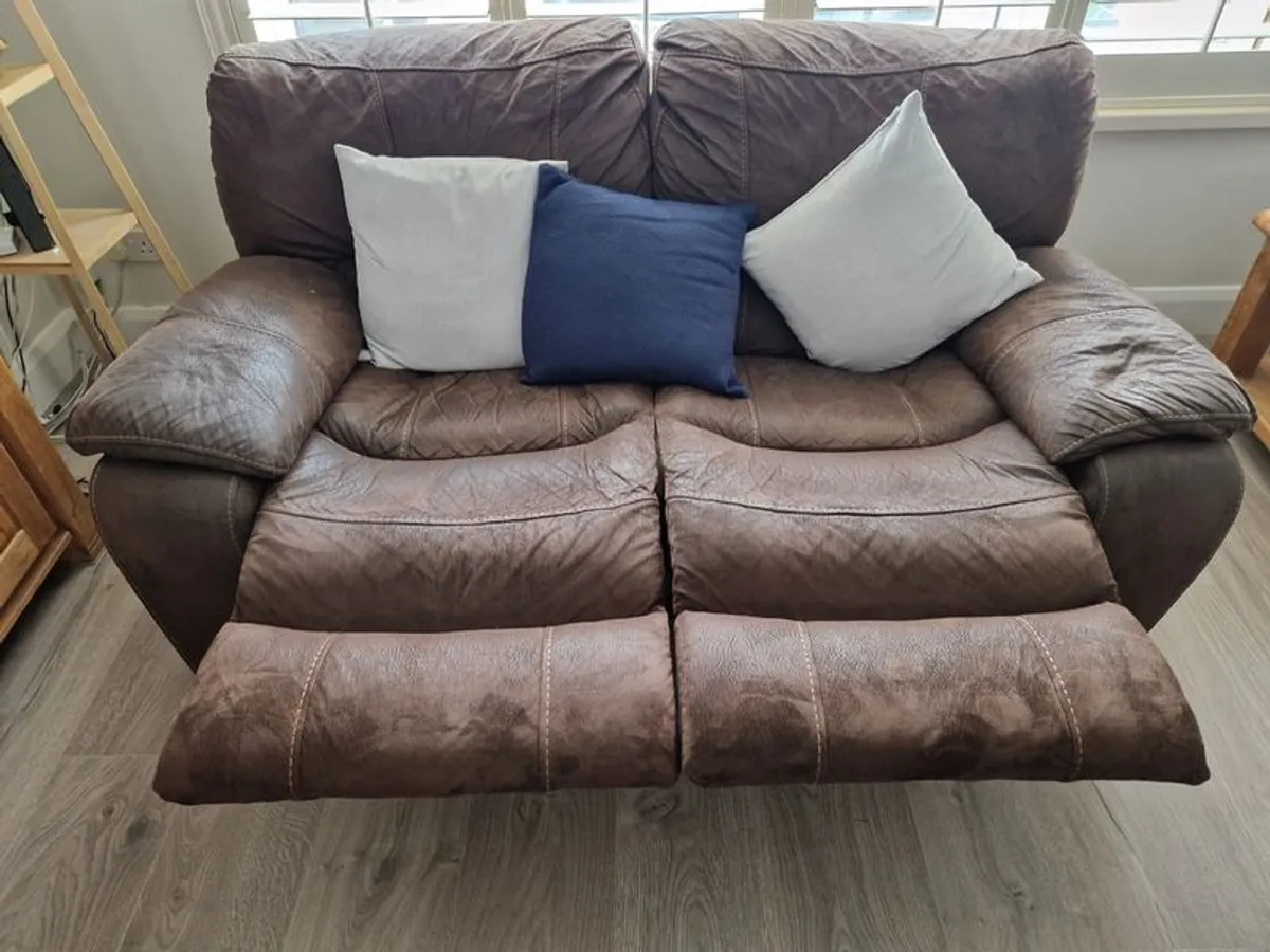 2 and 3 Seater Reclining Sofa - Image 4