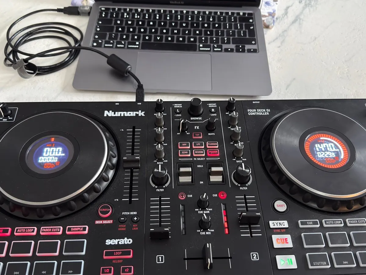 Numark Dj Mixer - Image 1
