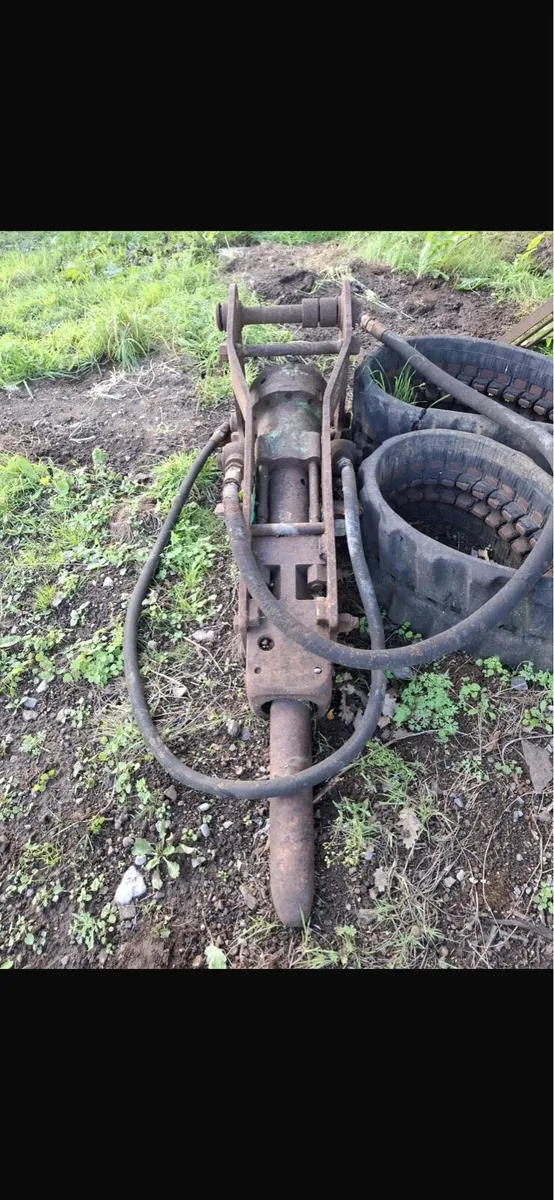 Various hitachi 120/130 digger buckets - Image 3