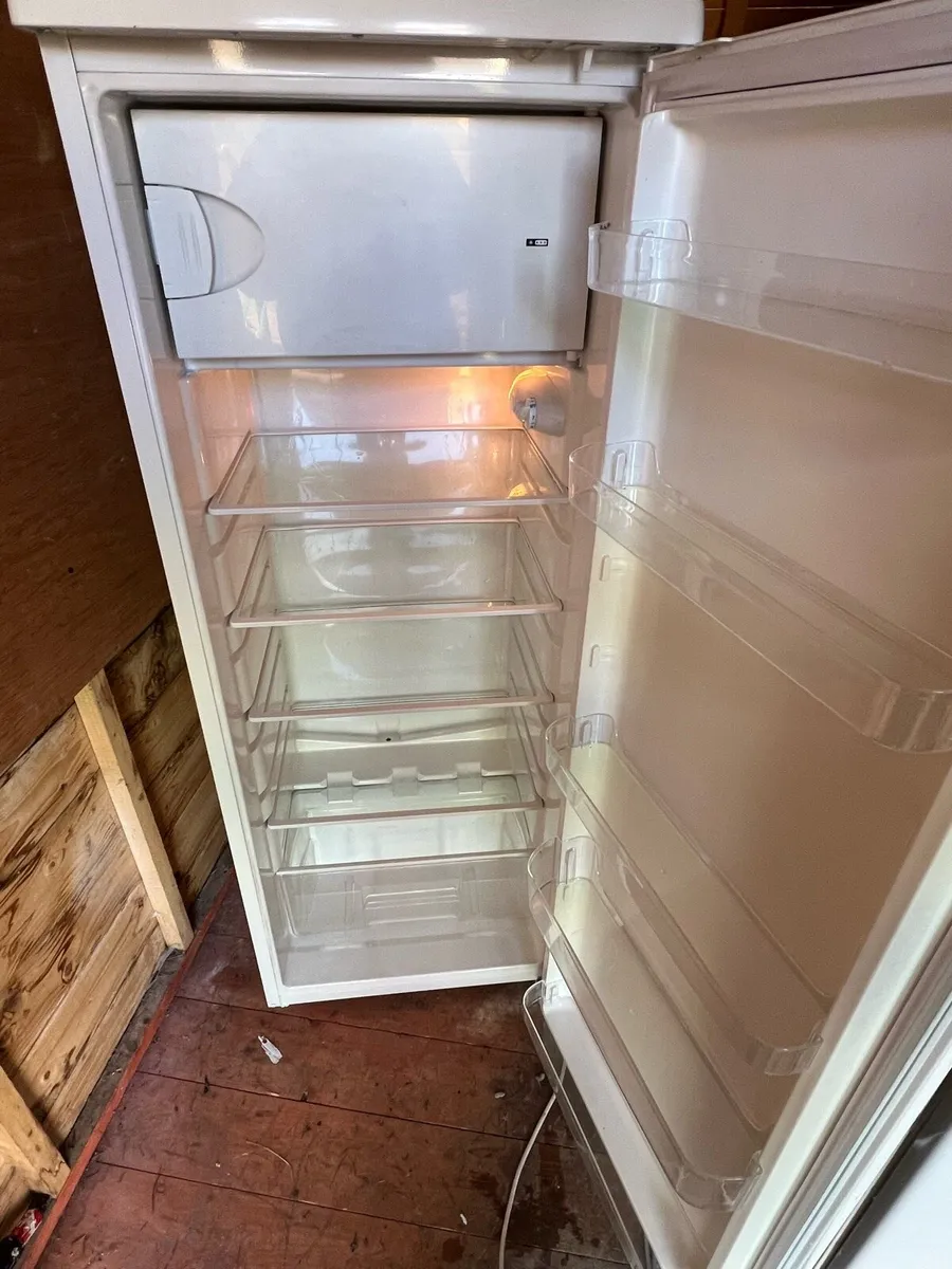 Fridge freezer - Image 4
