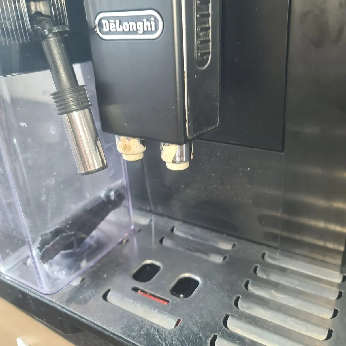 DeLonghi Eletta Cappuccino Bean to Cup - Image 3