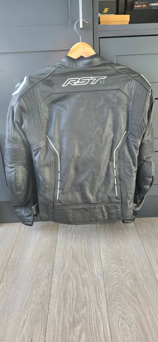 Motorbike Jacket & Gloves - Image 2