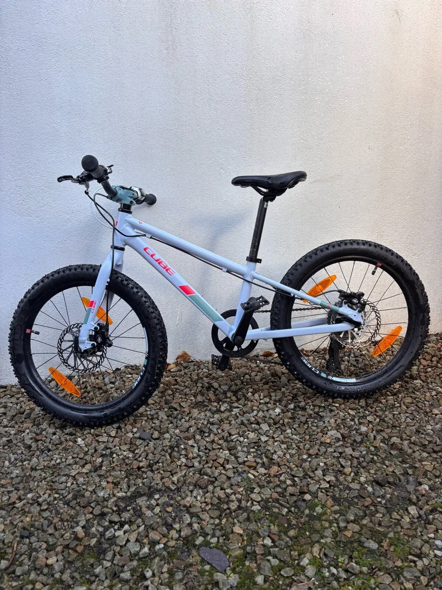 Cube Acid Race 200 - 20” Kids Mountain Bike - Image 1