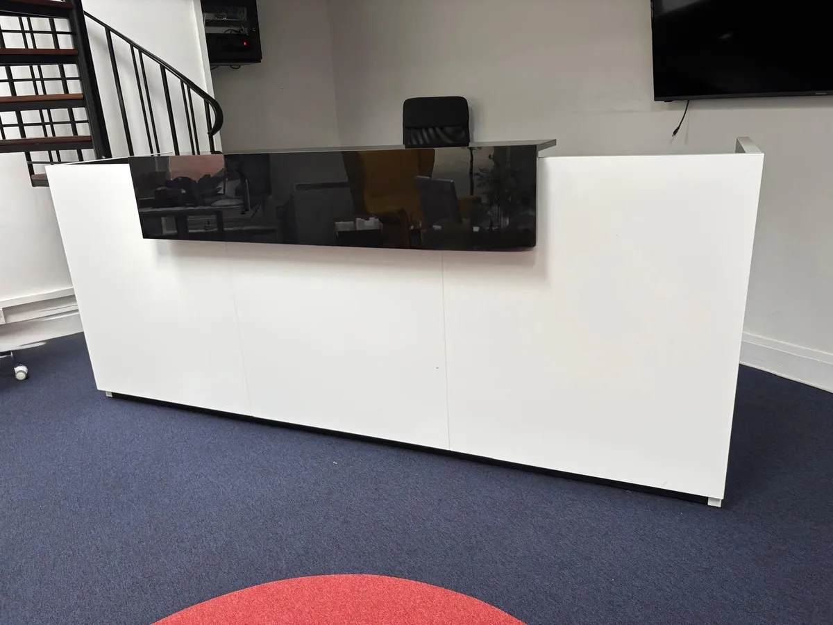 Large Modern Reception Counter – Office / Salon - Image 1