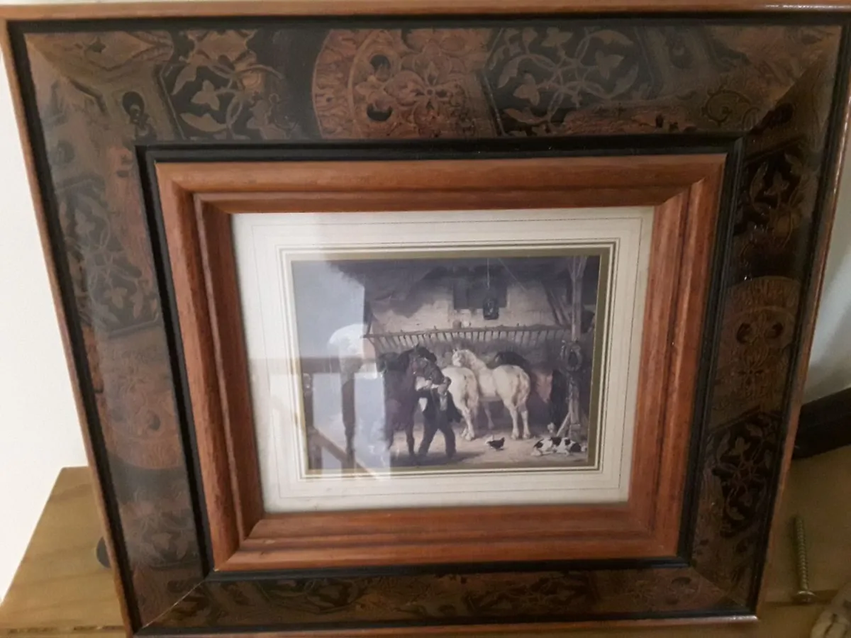 Picture beautiful frame - Image 1