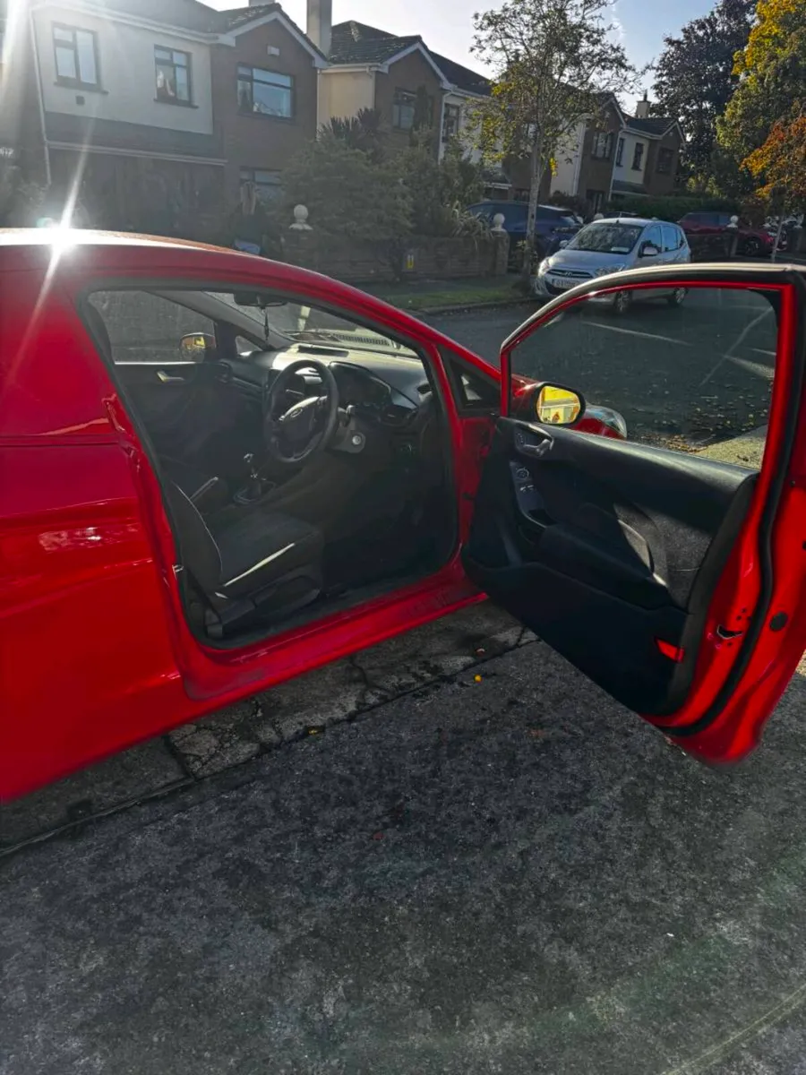 2020 Ford Fiesta Trend Van 1.5 TDCi 85bhp - Image 2