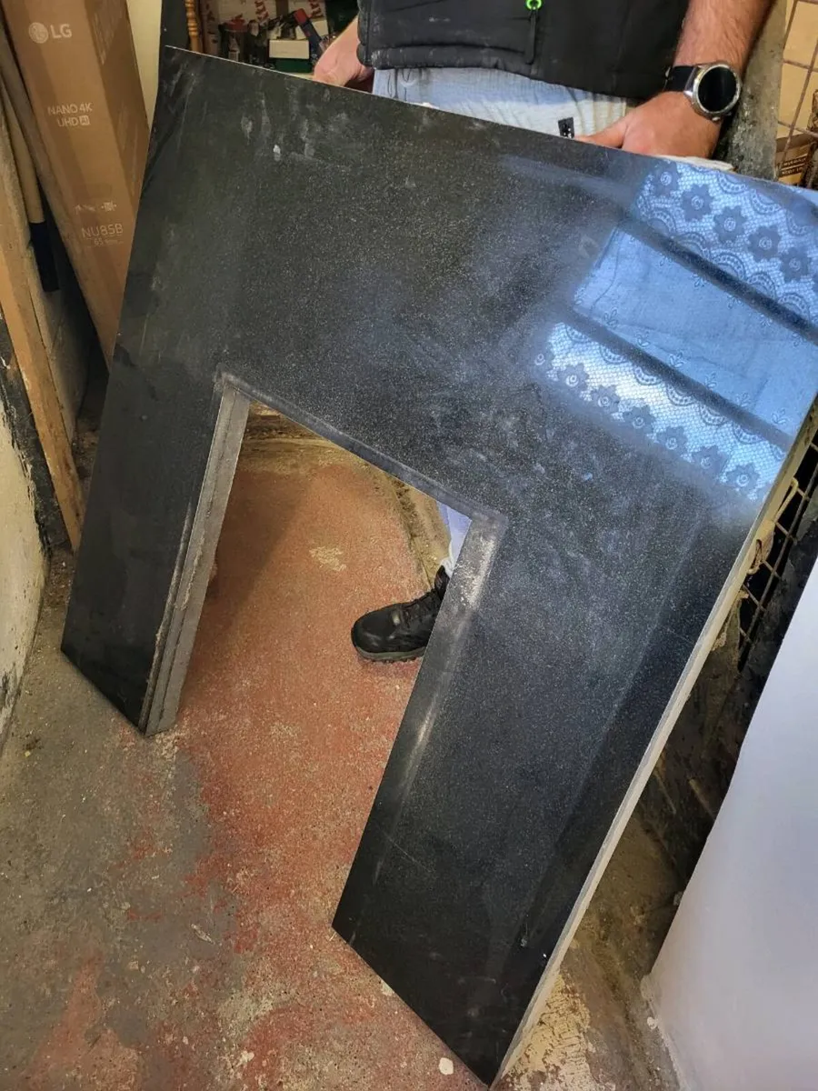 Stove and back panel - Image 4