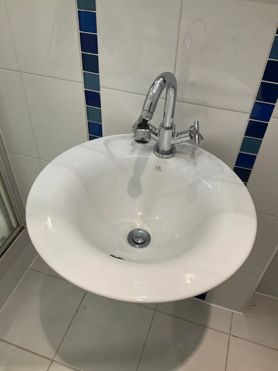 Bathroom sink (PORCELANOSA) - Image 4