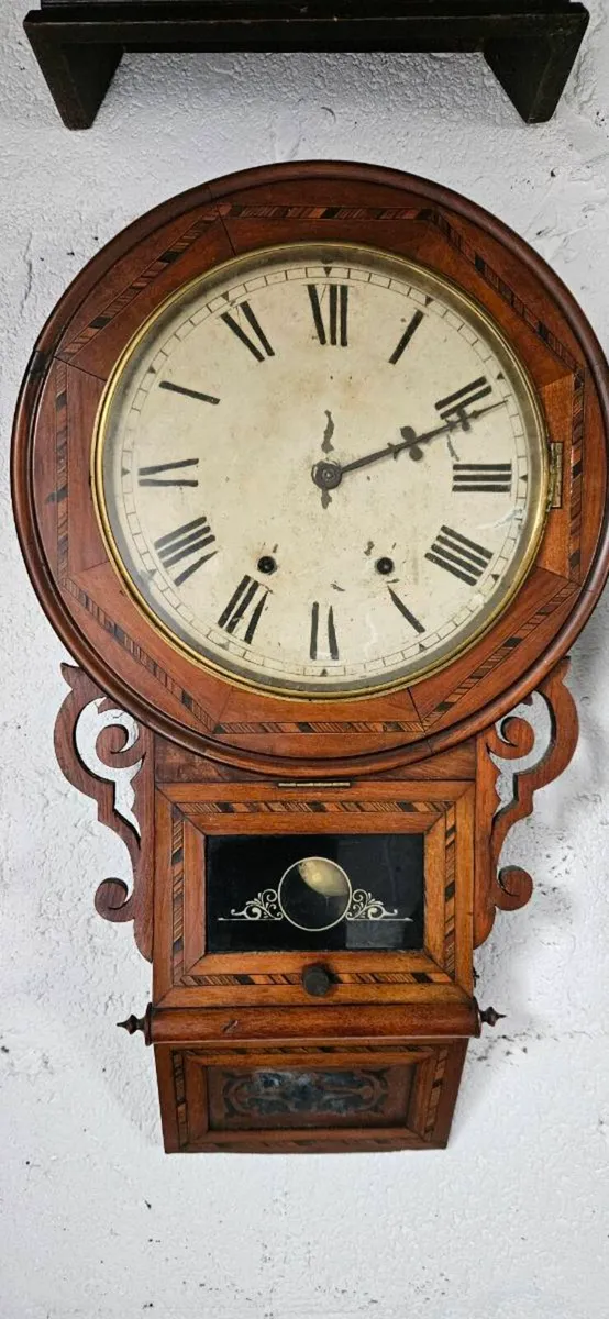 ANTIQUE CLOCK