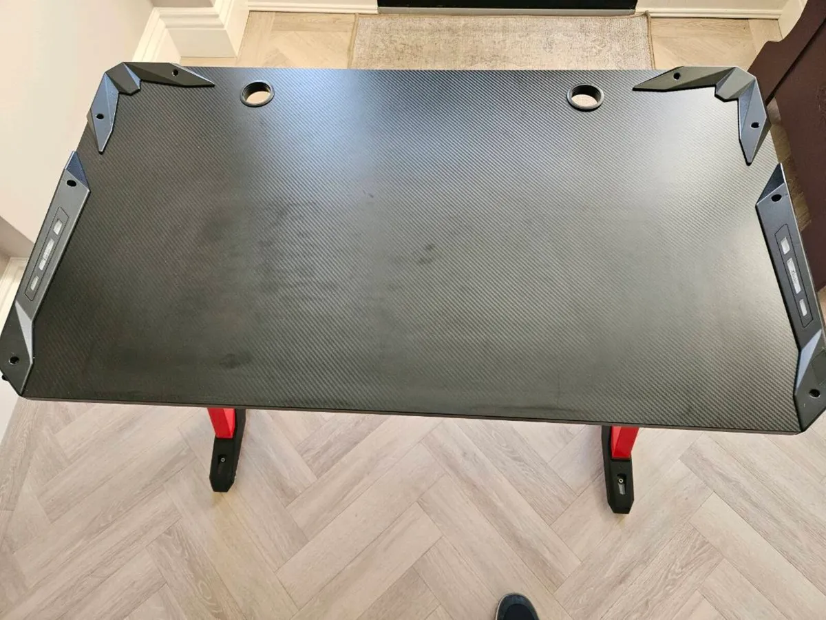 Rocker Gaming PC Desk - Image 2