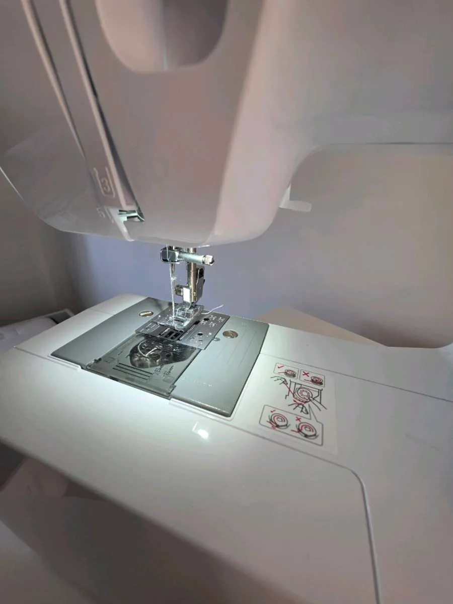 Sewing machine - Image 1