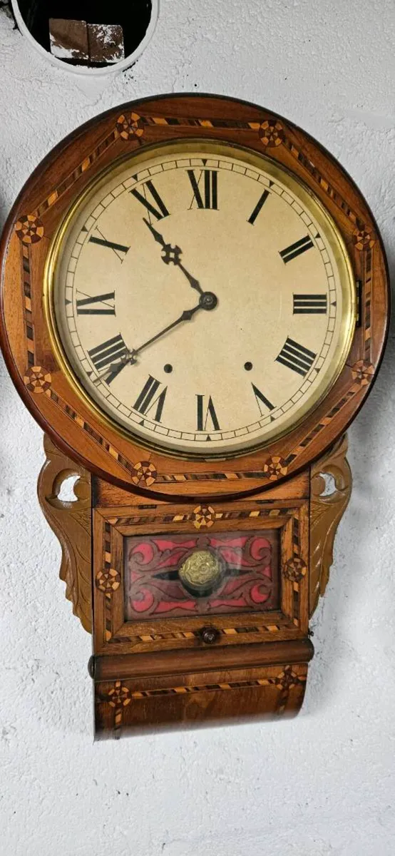 ANTIQUE CLOCK